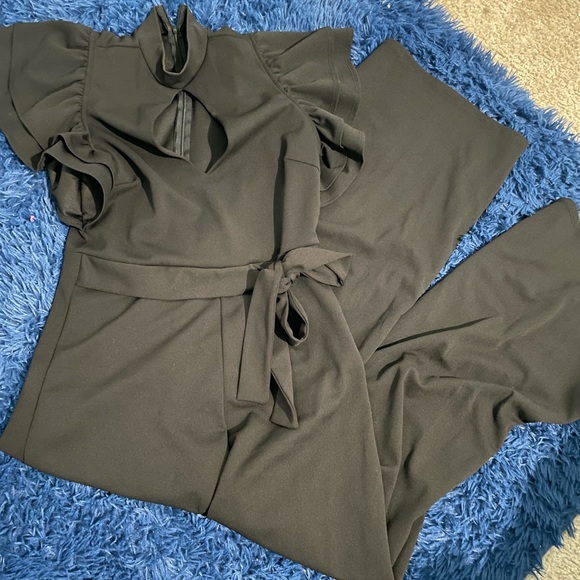 Black cute jumpsuit - Picture 1 of 2